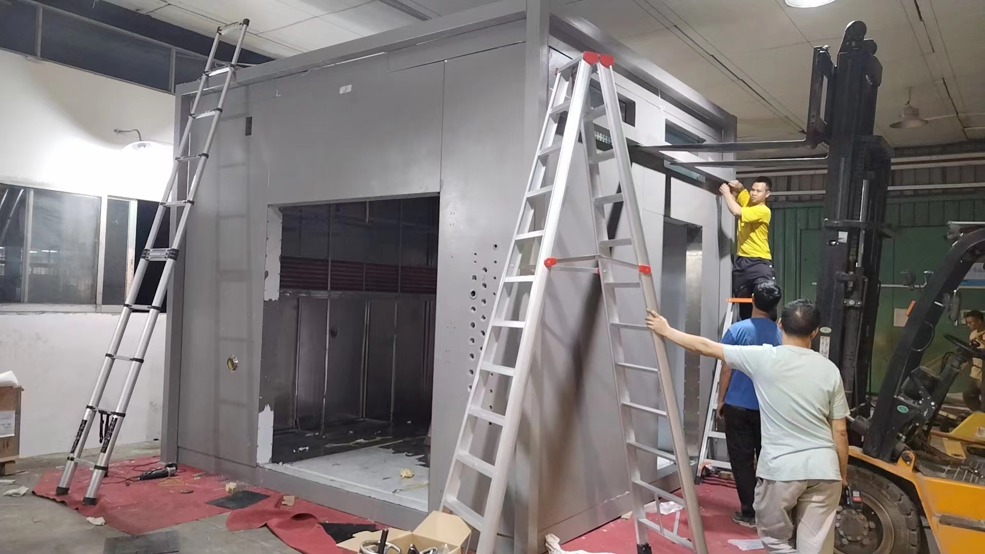 **陜西客戶選購勤卓設備80立方恒溫恒濕環境倉**